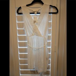 H&M white maternity tank